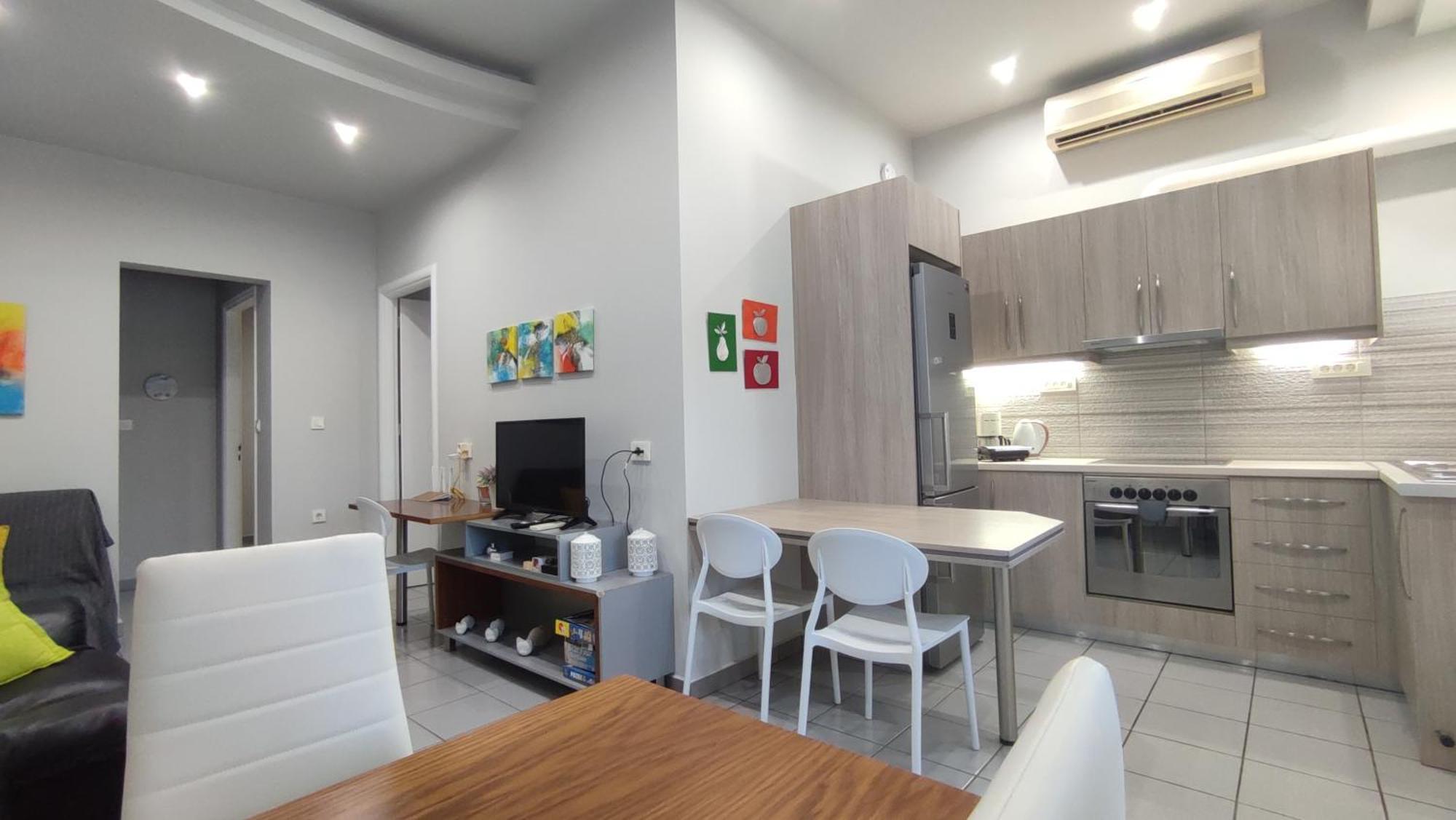 Dennis Stylish Apartment Kato Daratso Luaran gambar